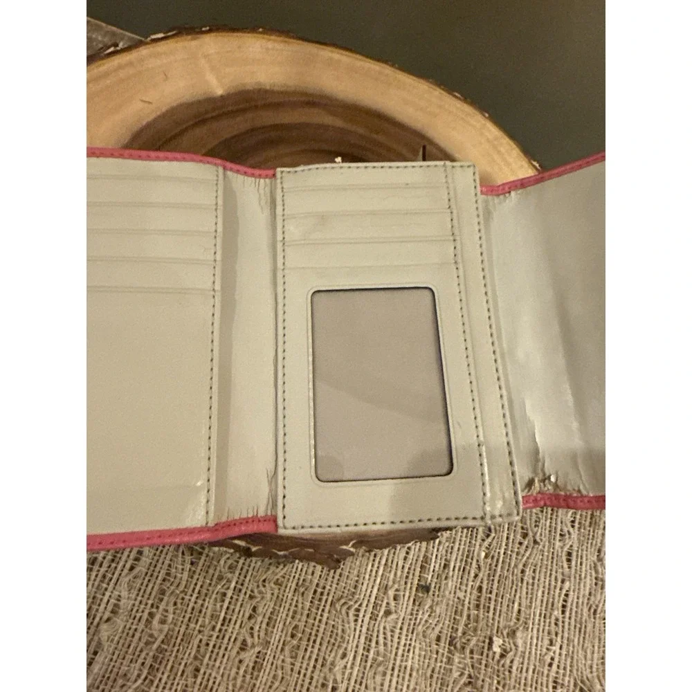 COACH Ashley Signature Sateen Trifold Hot Pink Leather  Wallet  Compartments